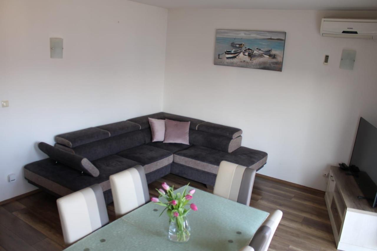 Apartments Renata سيغيت دونيي المظهر الخارجي الصورة
